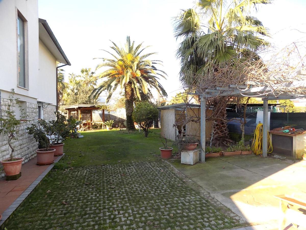 Casa Nuccia Gentili David Aparthotel Marina di Massa Ngoại thất bức ảnh
